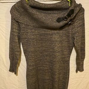 Pretty sweater dress, sparkling too.